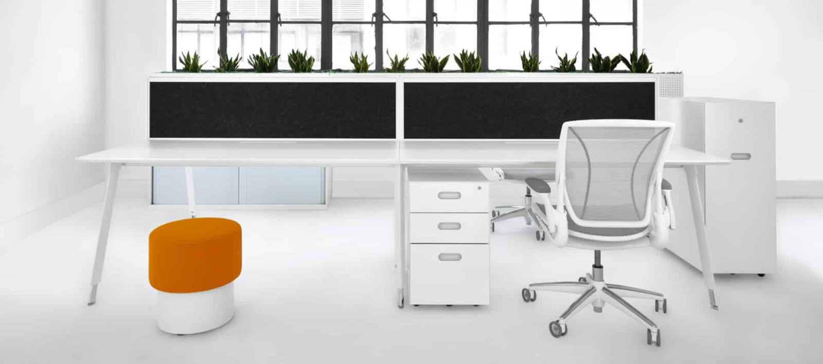 XVwork Desk white with seating